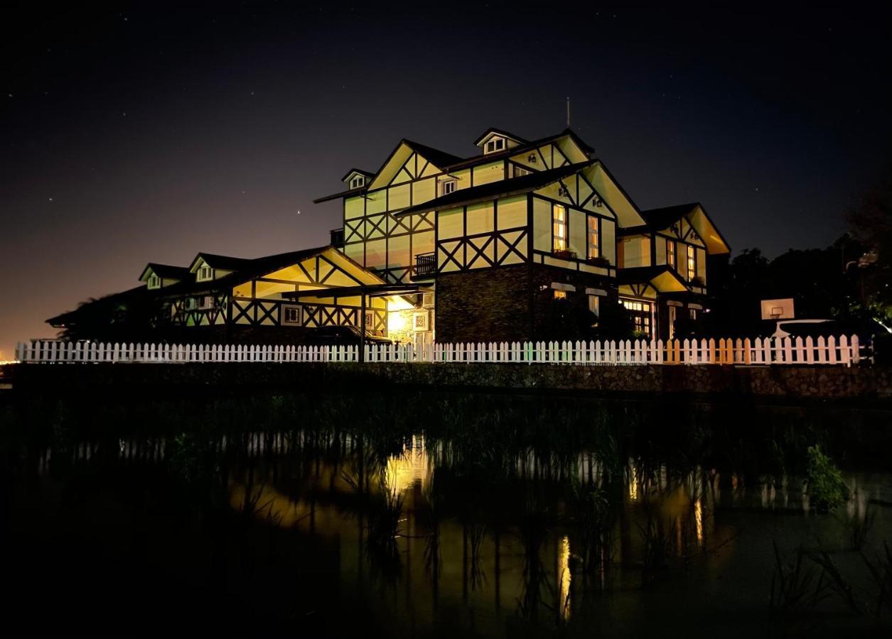 Luxembourg Hills Homestay Цзяоси Экстерьер фото
