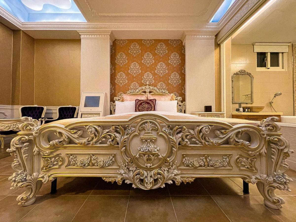 Luxembourg Hills Homestay Цзяоси Экстерьер фото